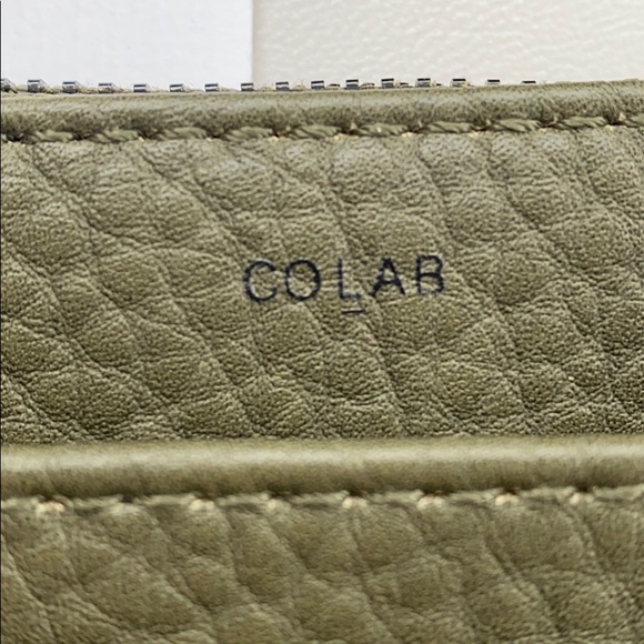 Colab mini wristlet - Picture 2 of 5
